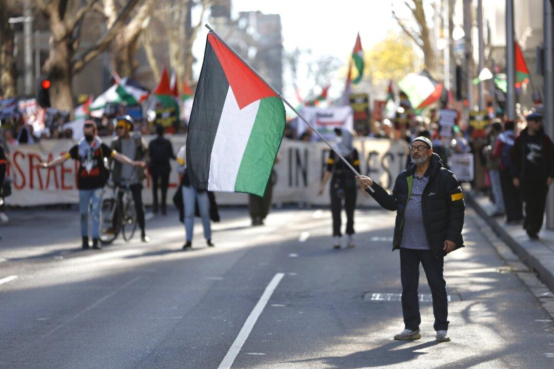 Melbourne Protest Listing Offers $100 to Attend Rally