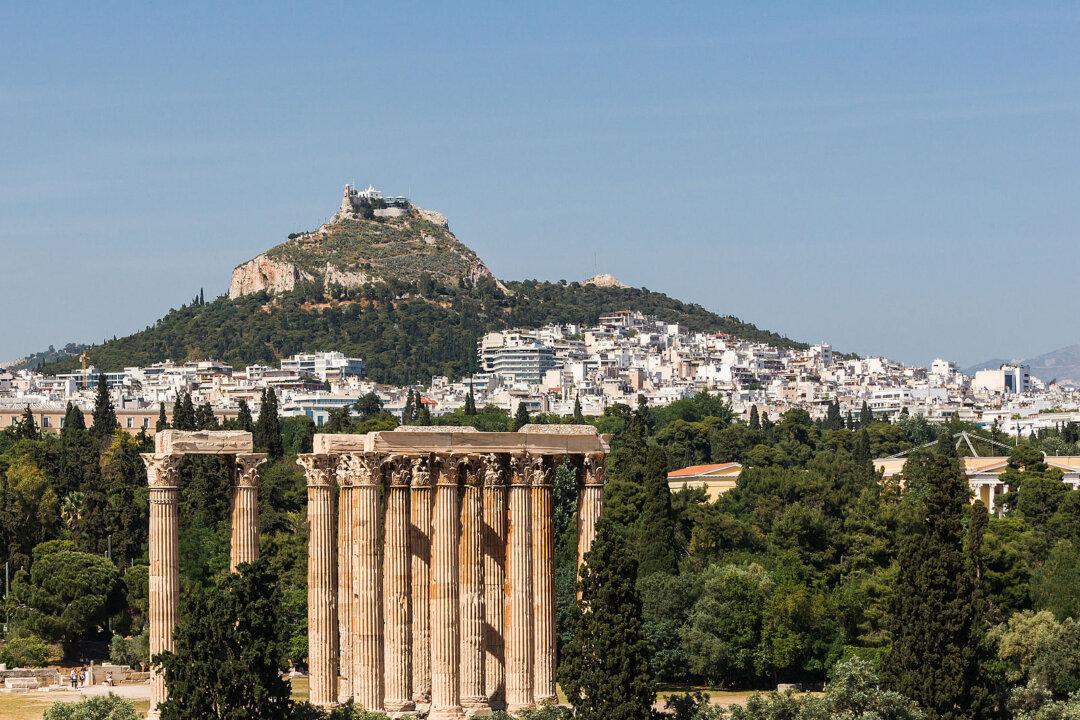Themistocles and the Wooden Wall