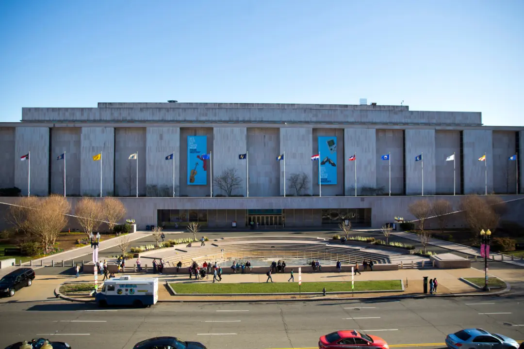 White House Report Accuses Smithsonian Leaders of ‘Extreme Political Activism’