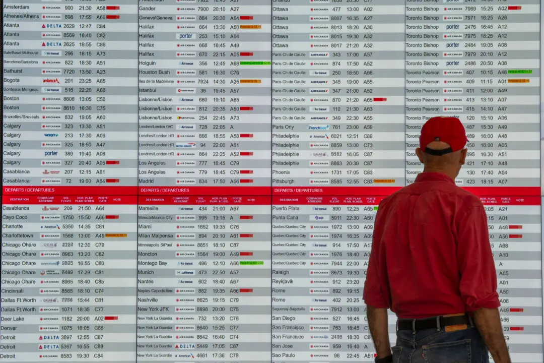 ‘Tears’ and ’Disappointment' as Air Canada Strike Ruined Once-in-a-Lifetime Family Trip