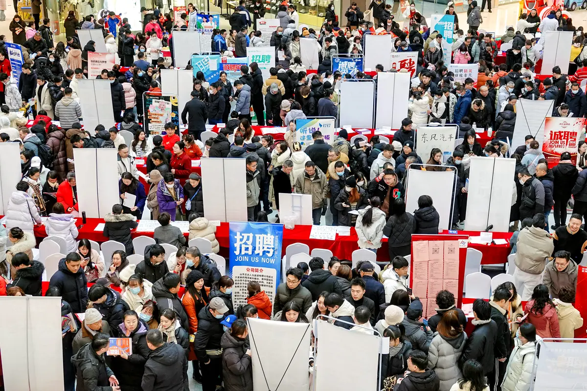China’s Unemployment Rate Reaches 6-Month High but Overlooks Many: Analysts