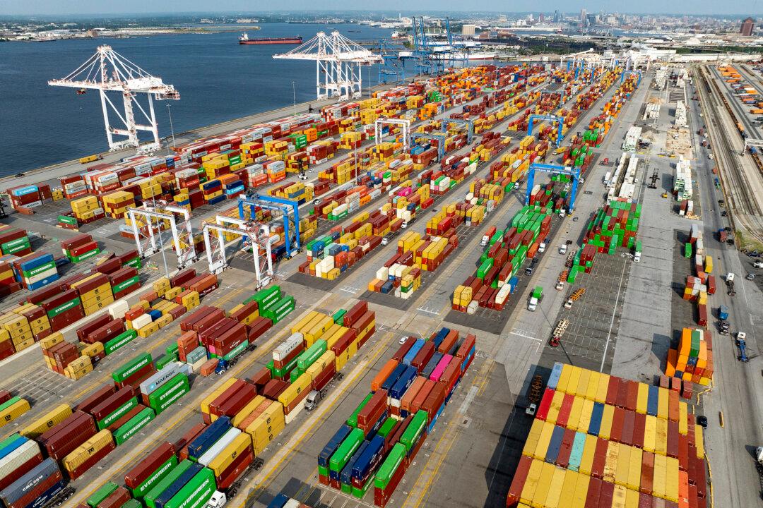 The United States Outgrows All Its Major Peers