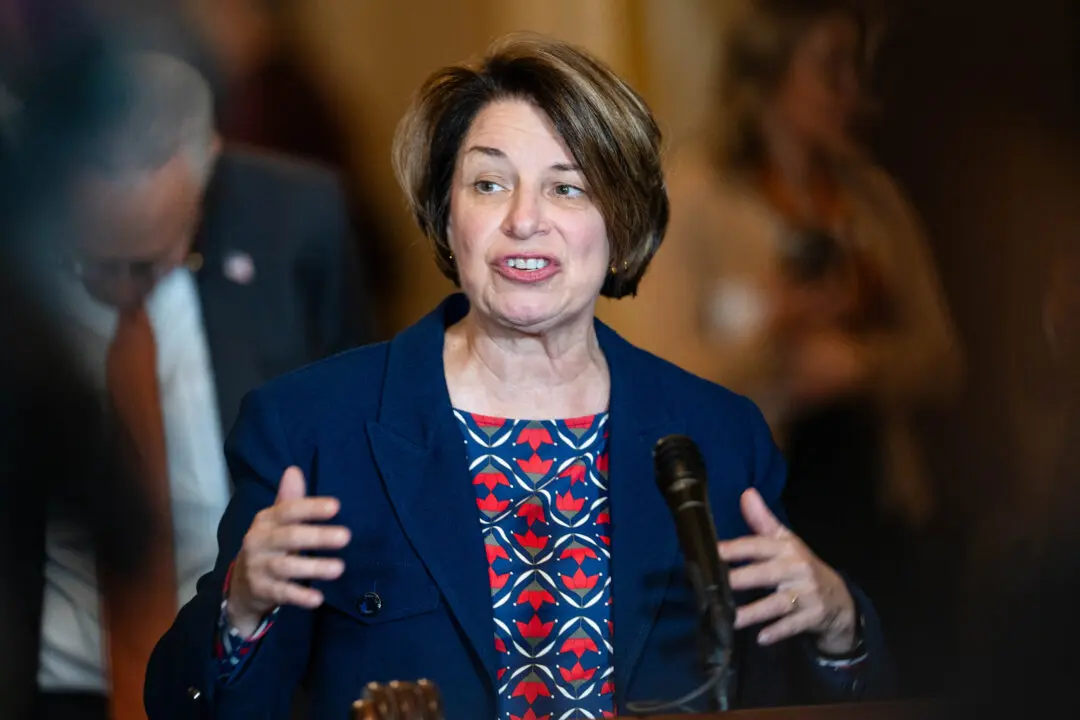 Klobuchar ‘Seriously Considering’ Run for Minnesota Governor After Walz Exit