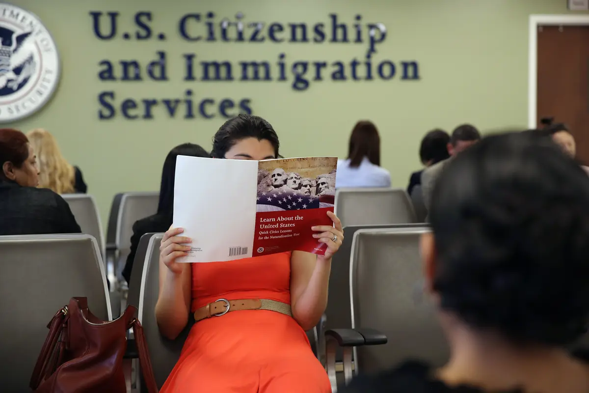 Trump Admin to Reexamine All Green Cards Issued to Afghanis, Others From Countries of Concern thumbnail