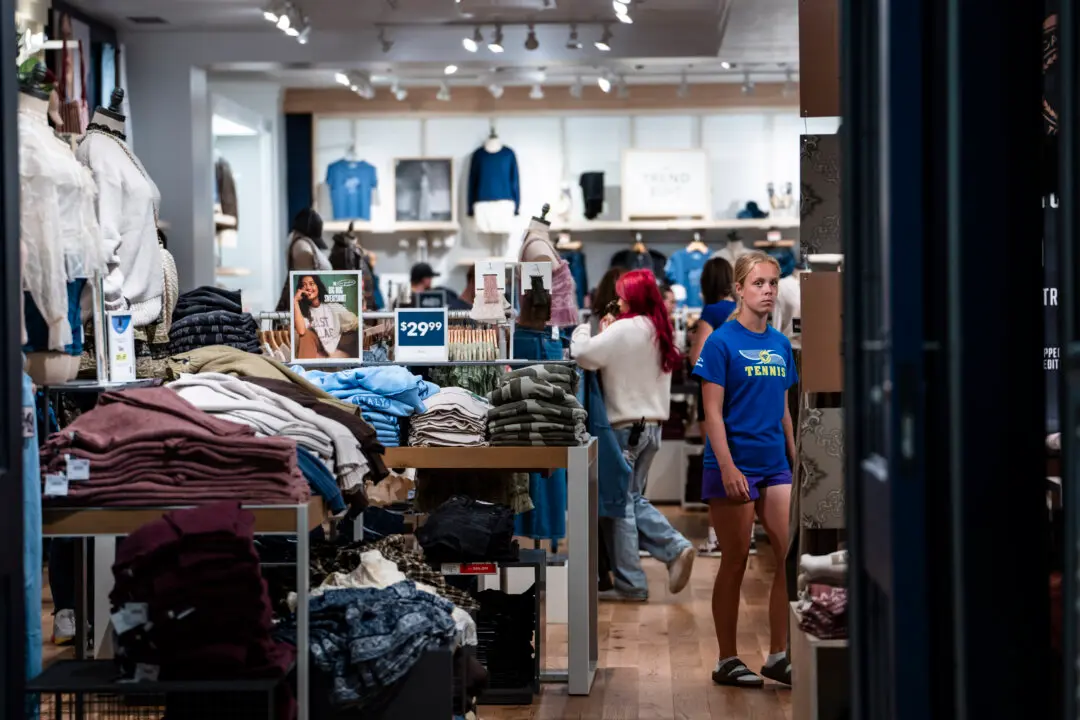 US Annual Inflation Ticks Up to 3 Percent for First Time Since January