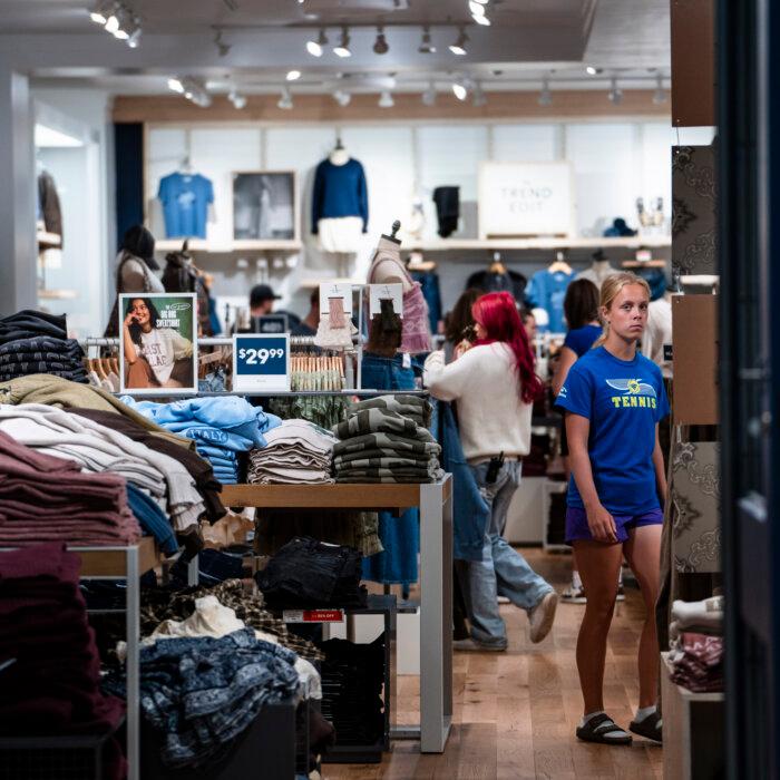 US Annual Inflation Ticks Up to 3 Percent for First Time Since January