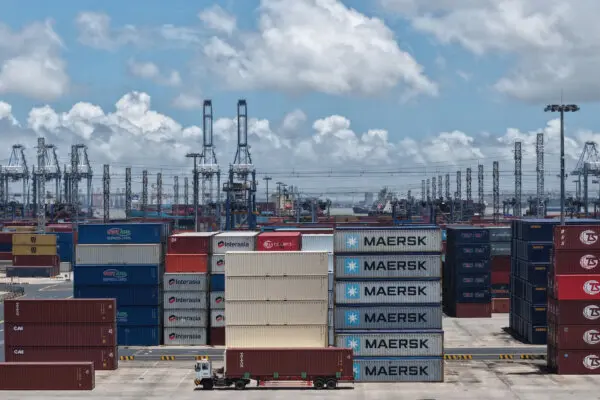 China Has More to Lose in Global Trade War Than US, Researchers Say