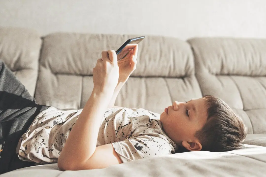 Protecting Children’s Vision From Early Nearsightedness