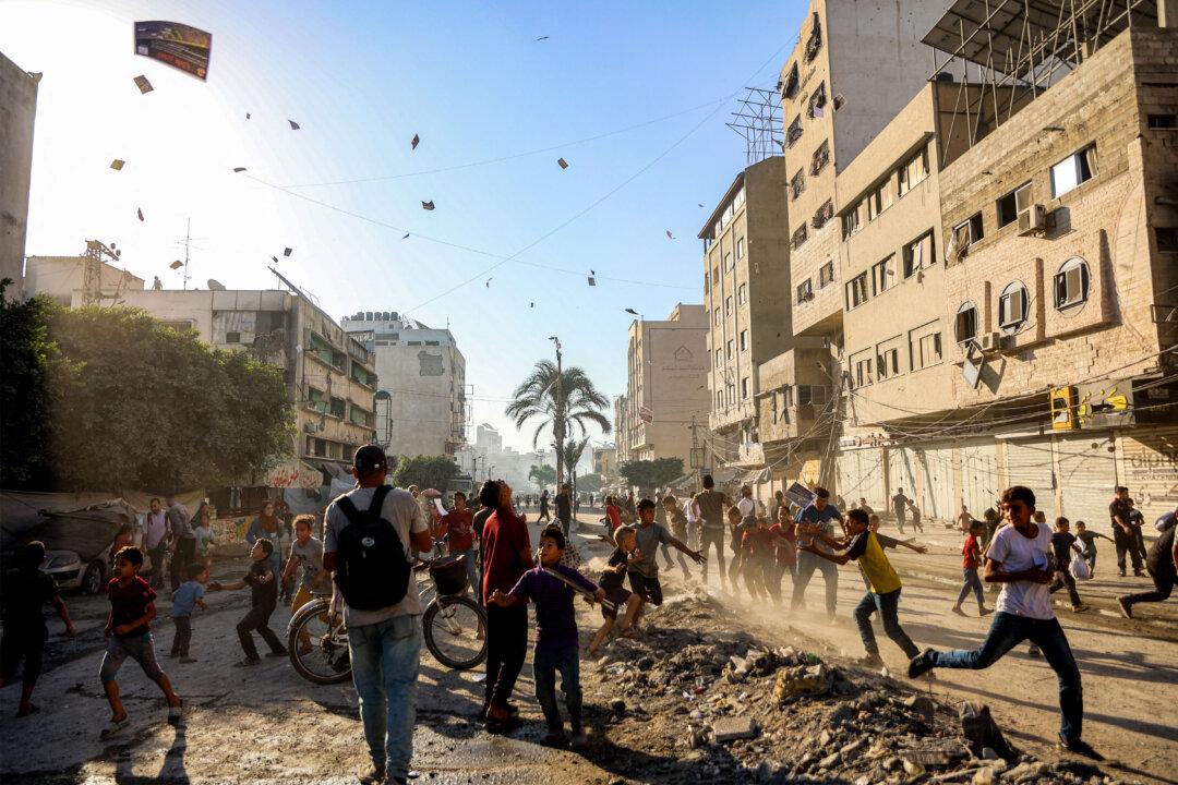 Israeli Military Launches Gaza City Operation, Urges Evacuation