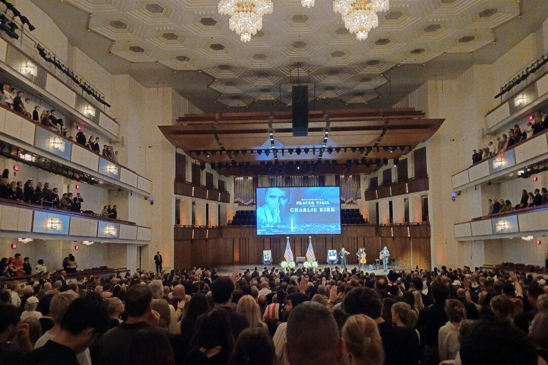 Thousands Honor Charlie Kirk at DC Prayer Vigil