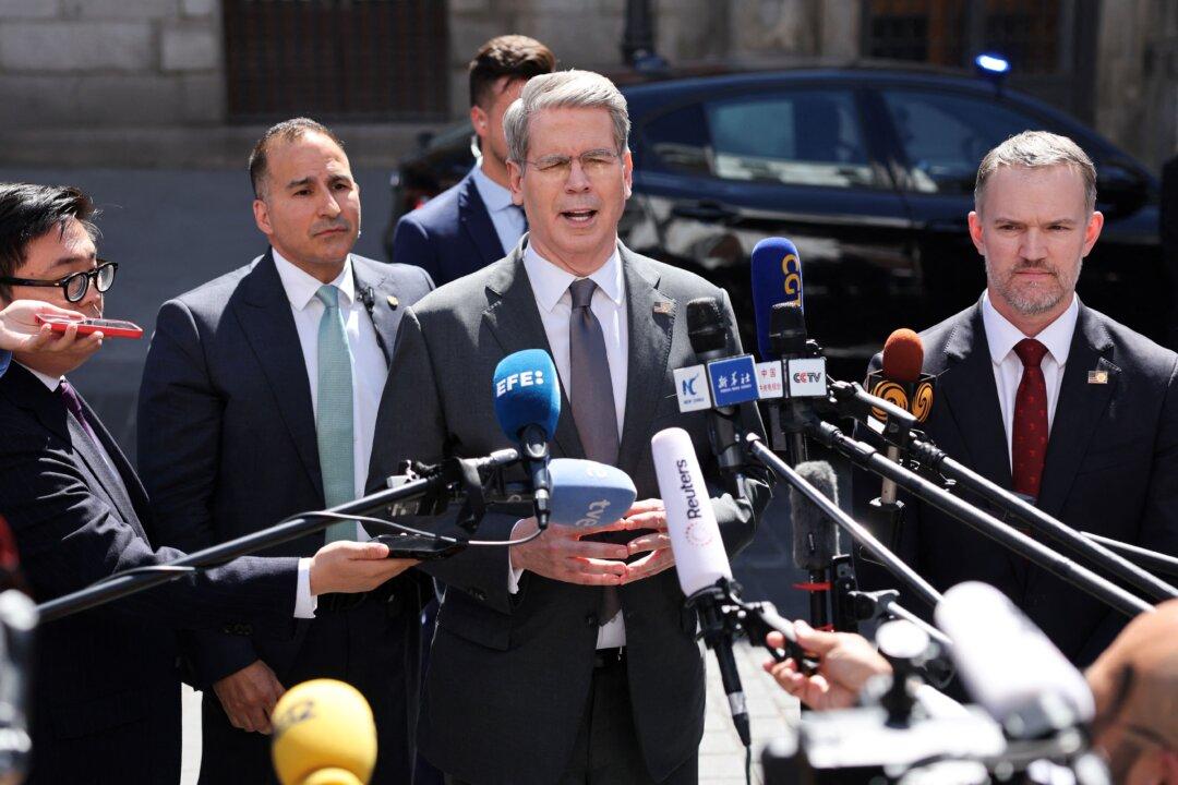 Trump Hints TikTok Deal Reached With China, Will Speak With Xi on Friday