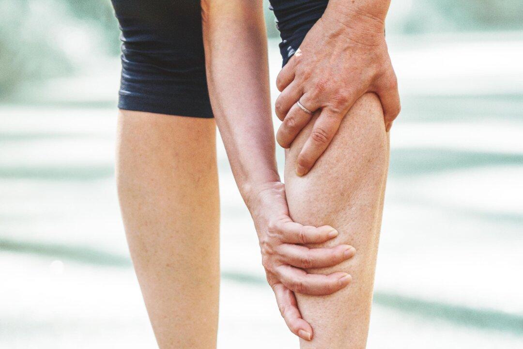 Muscle Cramps: 2 Simple Fixes and Herbal Teas That May Help