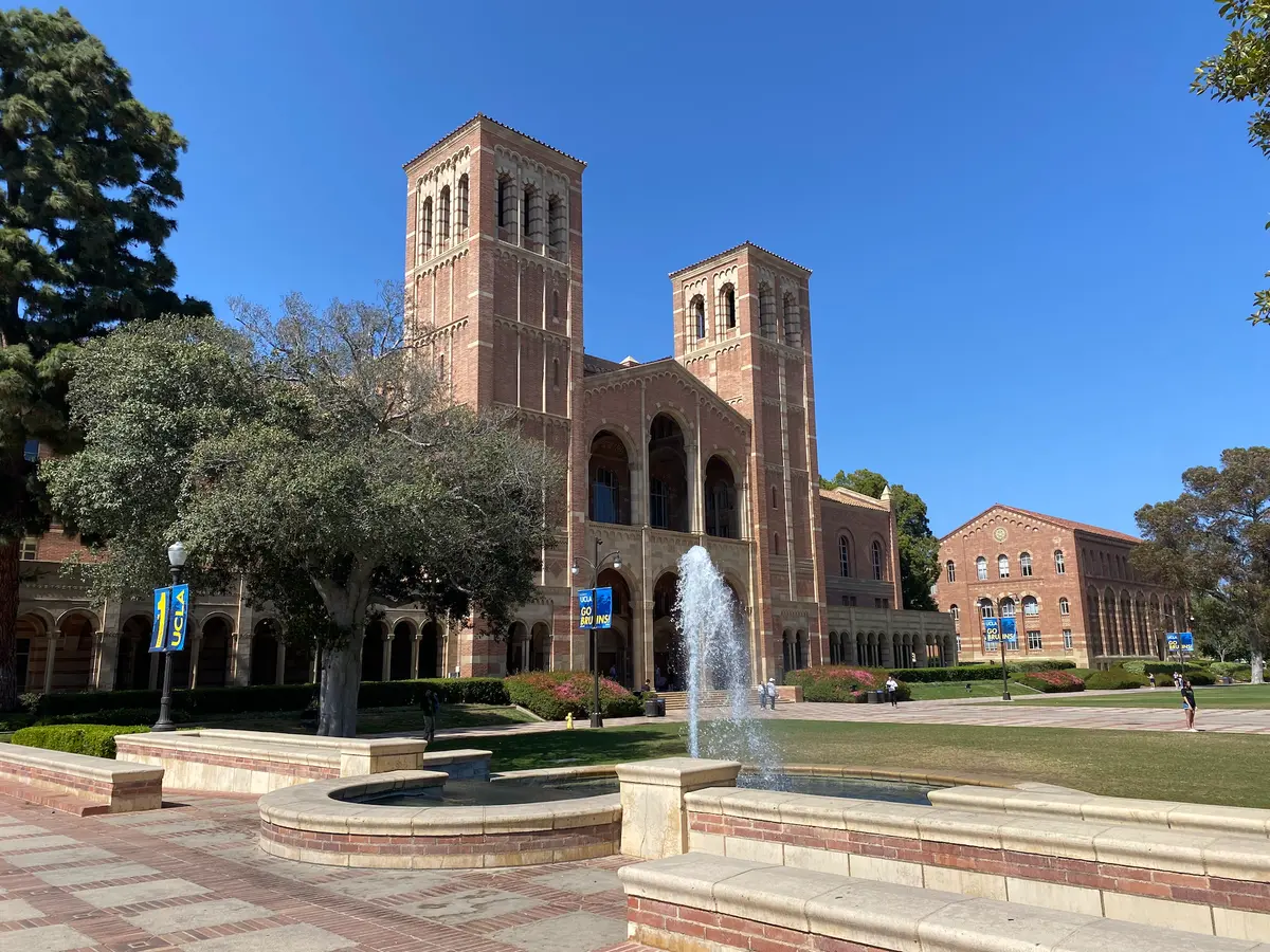 Judge Blocks Trump Admin From Withholding Federal Funding to University of California thumbnail