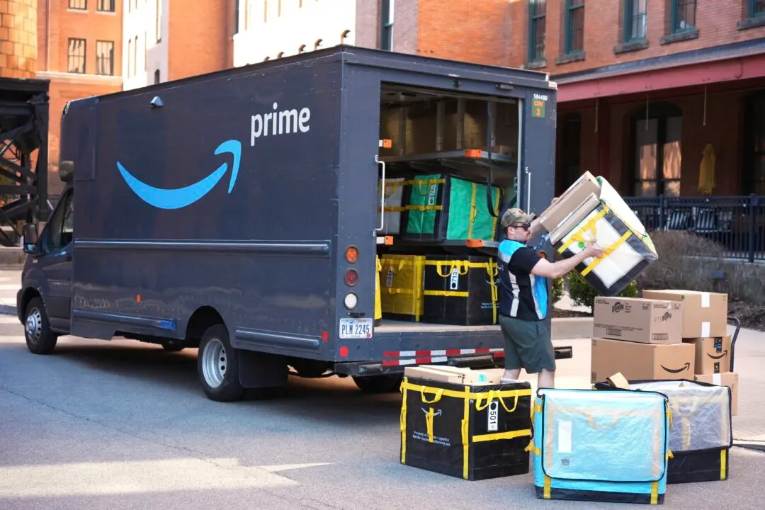 Amazon Tests ‘Ultra-Fast’ Delivery Service in Seattle, Philadelphia
