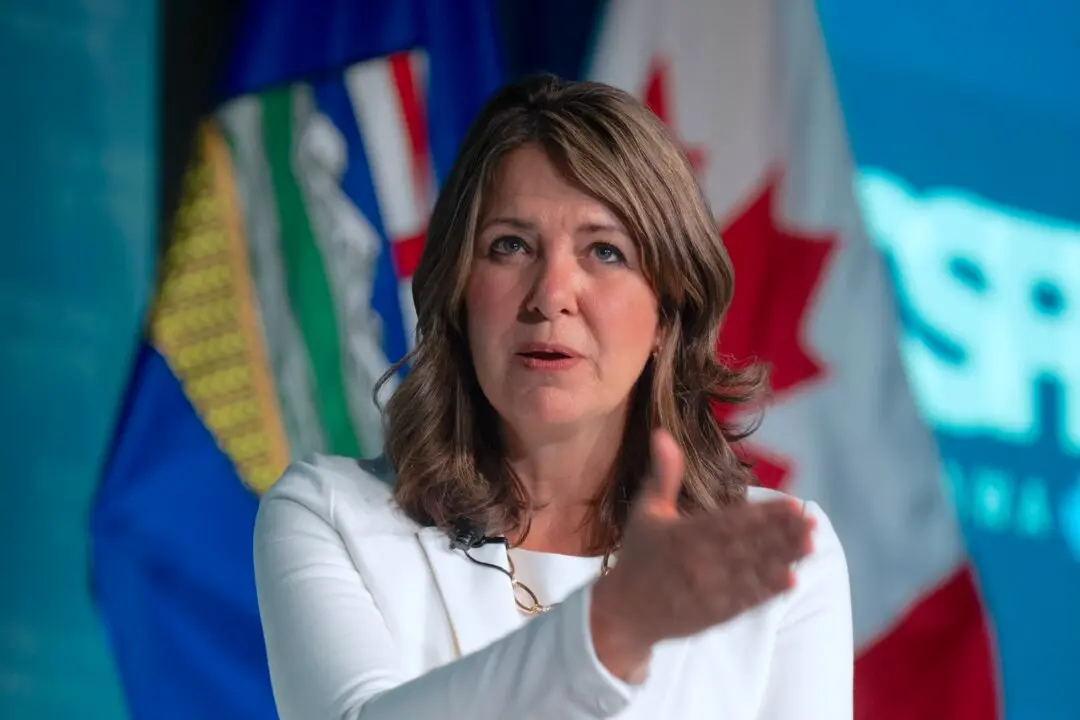 Other Nations Have Shown High Level of Interest in Canadian Energy, Alberta Premier Tells MPs