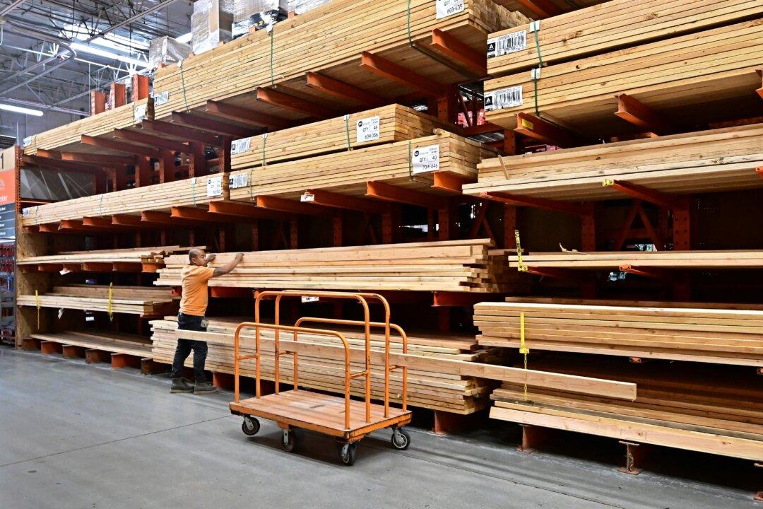 Trump Imposes 10 Percent Tariff on Lumber Imports, 25 Percent on Furniture
