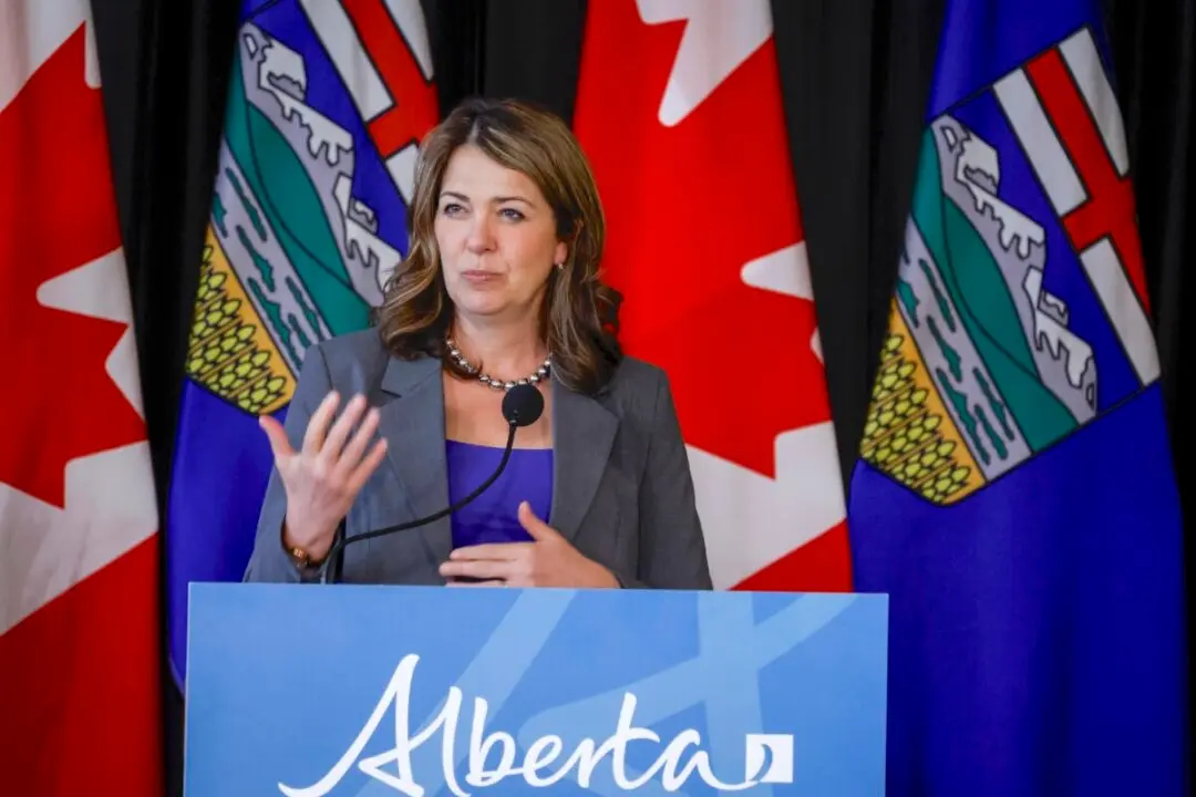 Alberta Invokes Notwithstanding Clause to Uphold Legislation Limiting Gender Transition for Minors