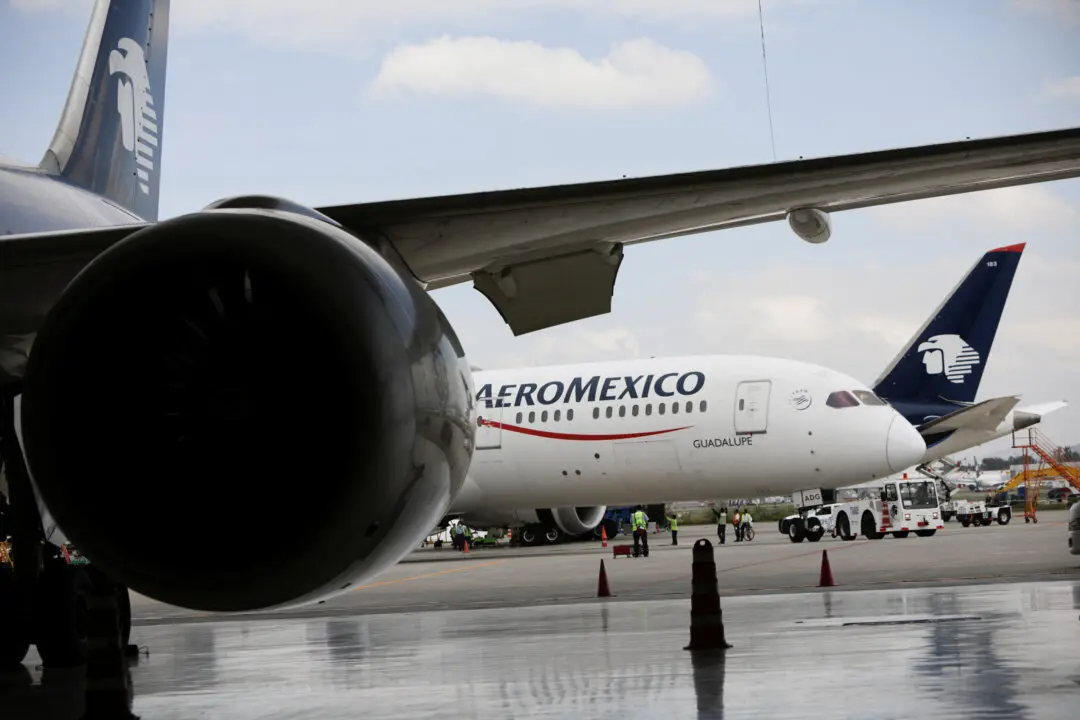 US Revokes Approval for 13 Mexican Airline Routes, Citing Violations of Aviation Agreement