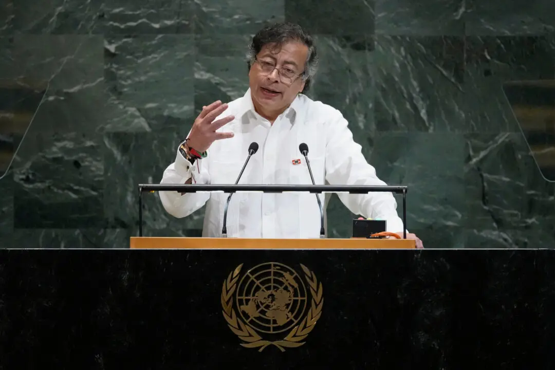 Colombia’s President Suggests Getting ‘Rid of’ Trump