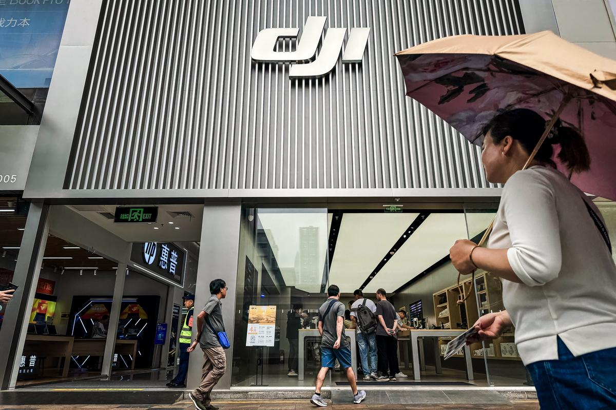 Senators Sound Alarm Over Chinese Drone Use at US Security Facilities thumbnail