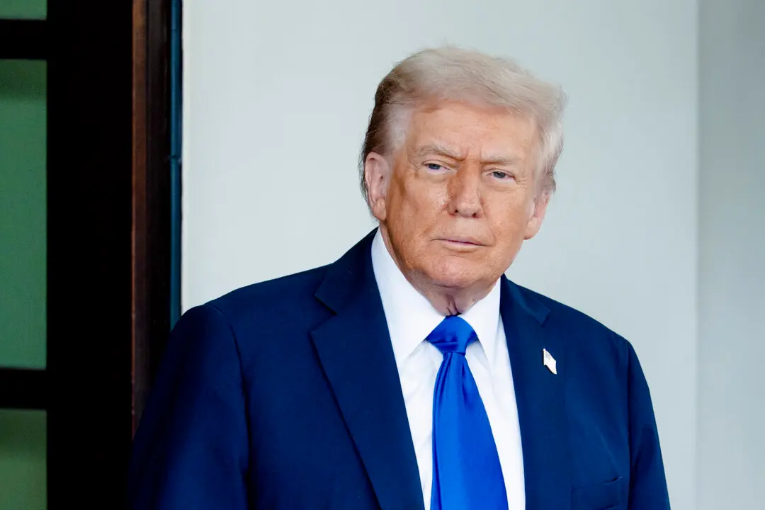 Trump Says SNAP Benefits Won’t Be Paid Until Government Reopens