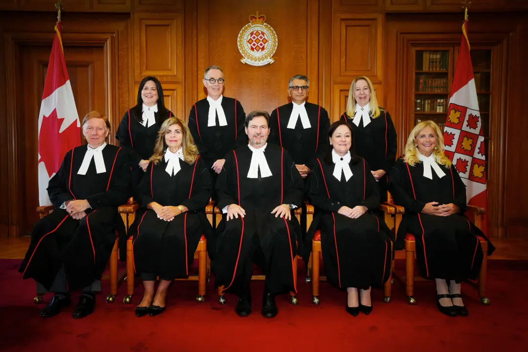 Supreme Court Justices Swap ‘Santa Robes’ for Modern Style at Opening Ceremony