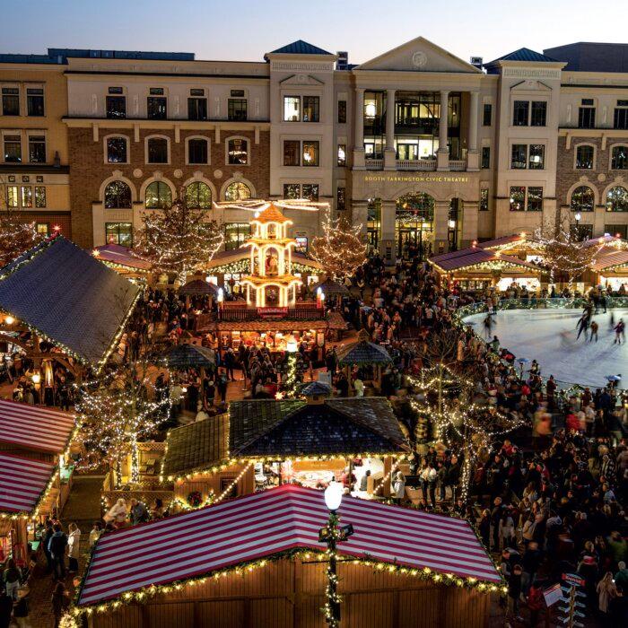 5 Best Places to Catch the Holiday Magic in America