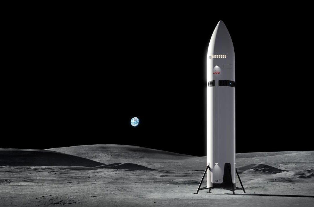 SpaceX Loses Guarantee of First Moon Landing