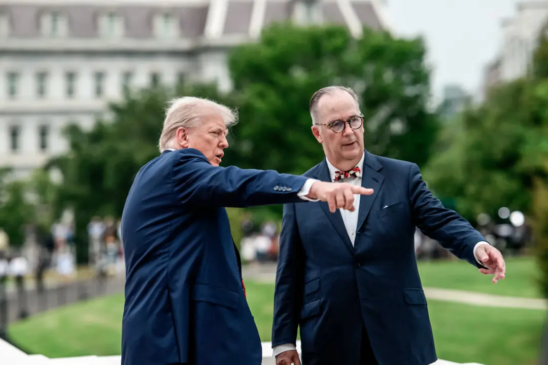 Trump to Replace Fine Arts Commission Members as White House Ballroom Plan Proceeds