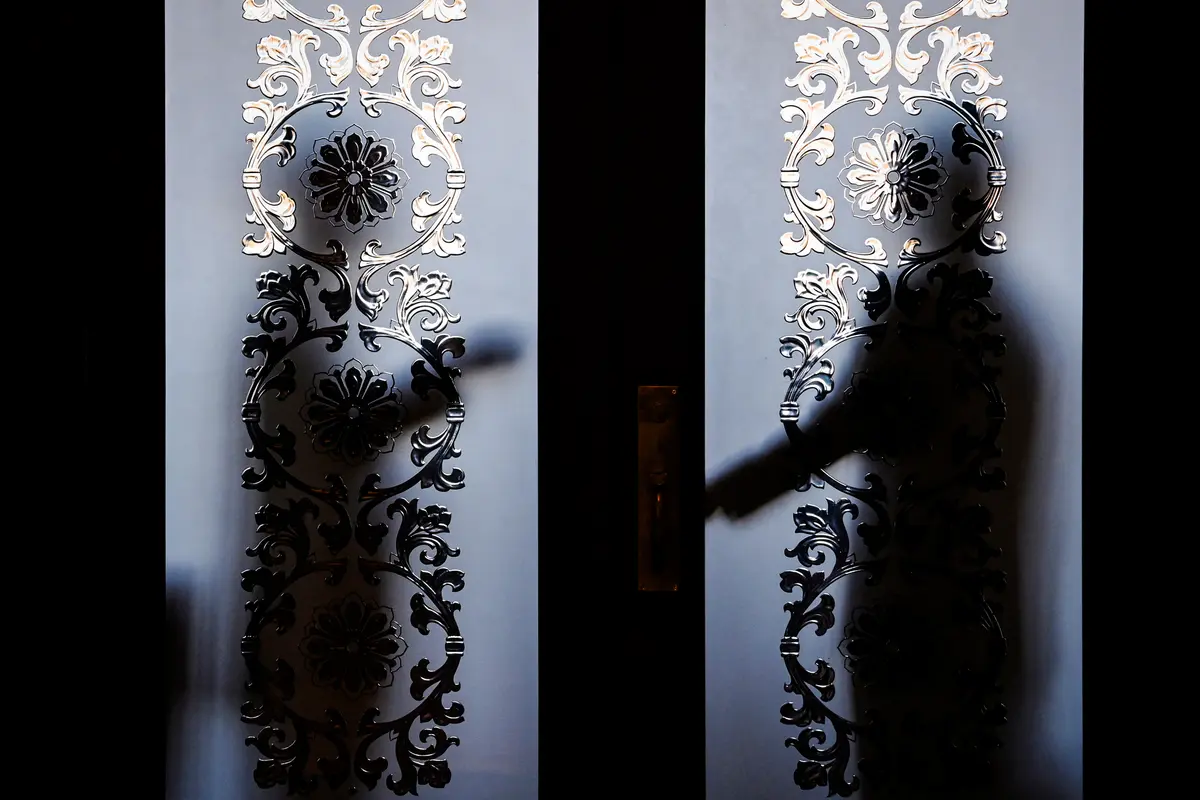 Behind CCP’s Closed Doors, a Weakened Xi Jinping thumbnail