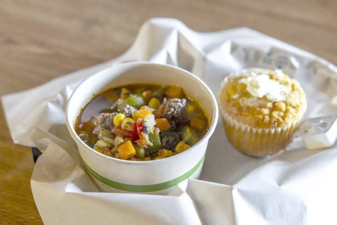 The Kentucky Bourbon Trail Stop Where People Come for Whiskey, Stay for Burgoo