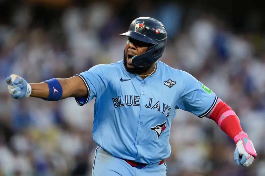 Blue Jays Even World Series With 6-2 Win Over Dodgers in Game 4
