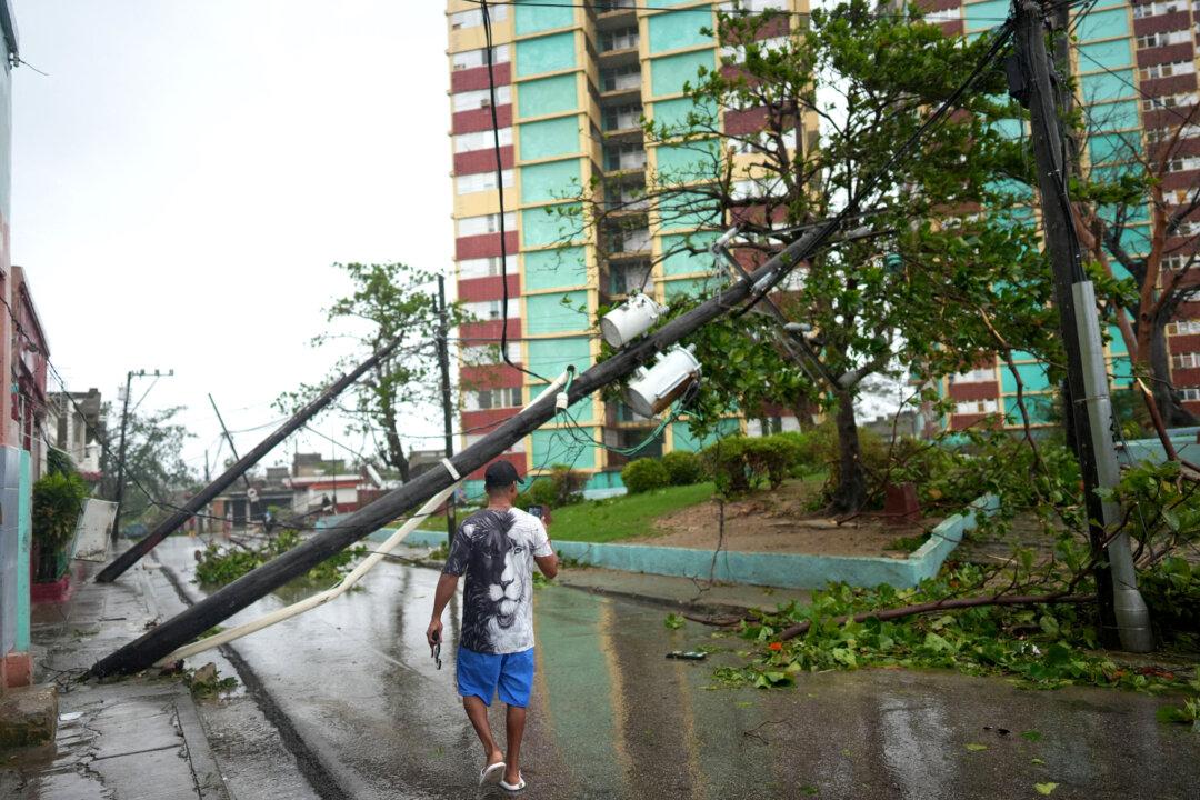 At Least 25 Killed as Hurricane Melissa Barrels Through Caribbean