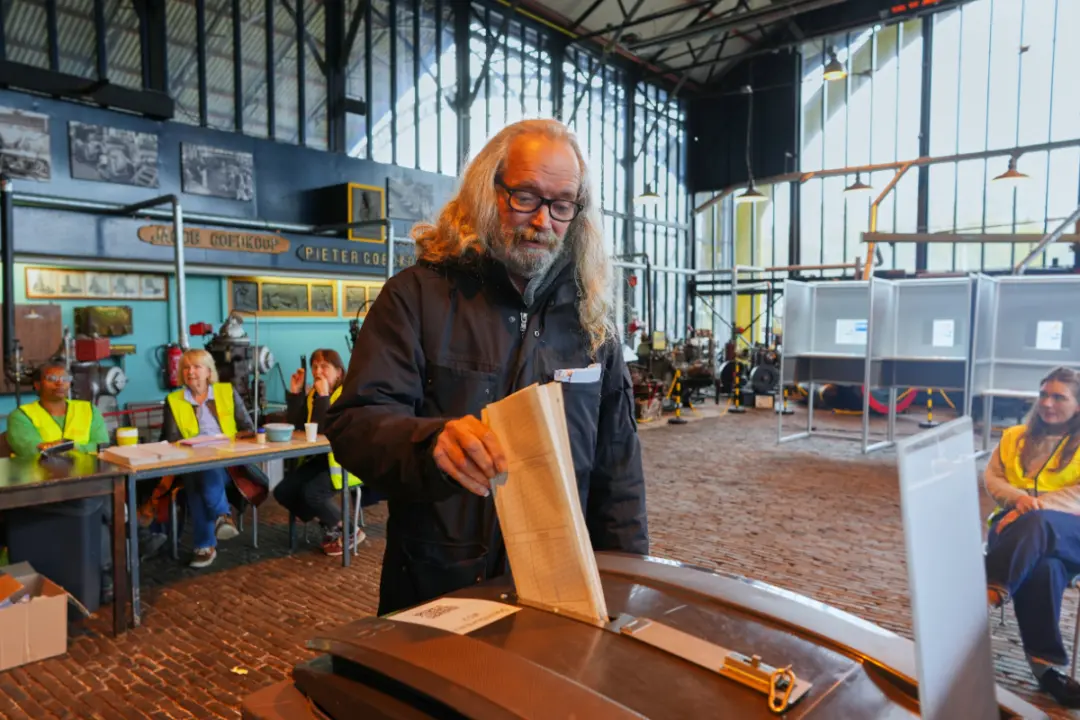 Geert Wilders’ Party for Freedom and D66 Party Neck-and-Neck as Final Votes Counted in Dutch Election