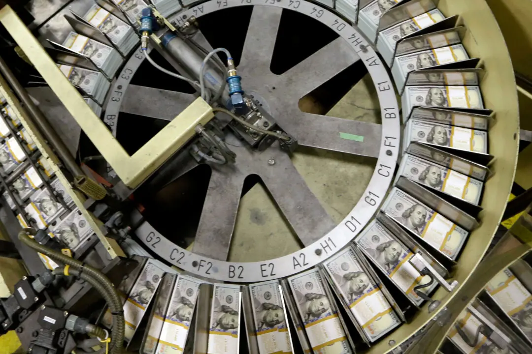 What a Federal Reserve Rate Cut Means for Your Finances