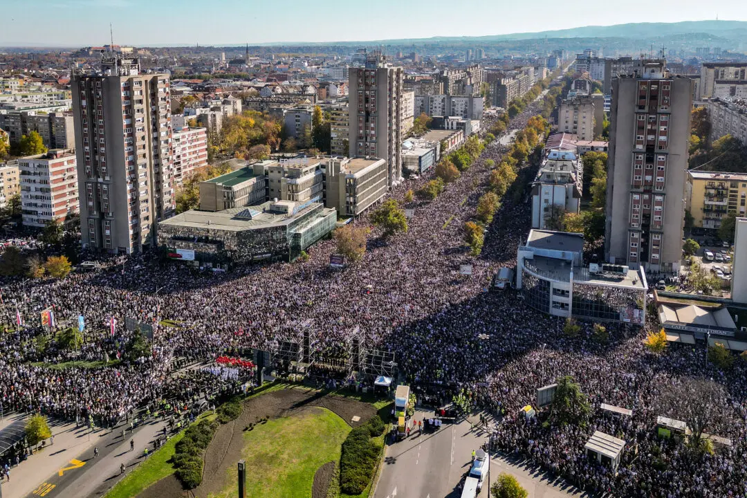 Day in Photos: Novi Sad Anniversary, Digital ID Protest, and Penny-Farthing Race