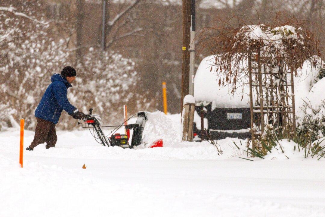 Snow Squalls Coming for Parts of Central and Southern Ontario
