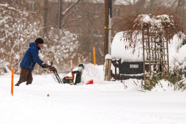 Snow Squalls Coming for Parts of Central and Southern Ontario
