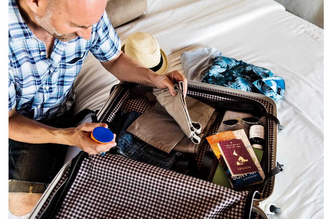 15 Must-Have Travel Essentials to Make Holiday Trips Stress-Free