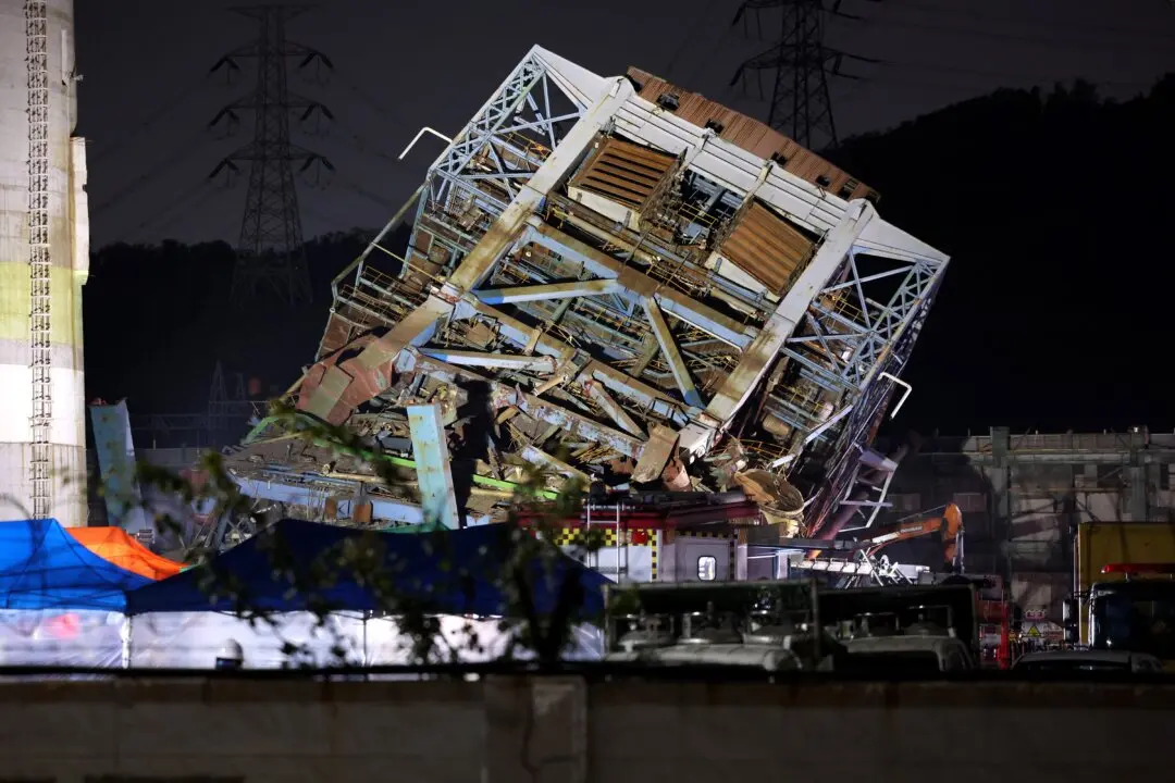 Collapse at Retired South Korean Power Plant Leaves at Least 3 Dead, 2 Others Presumed Dead