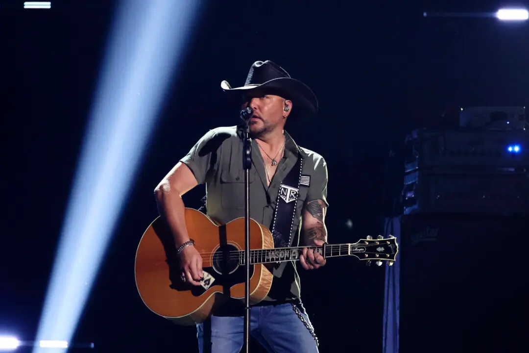 Jason Aldean Shines Spotlight on Dementia With New Song ‘Help You Remember’