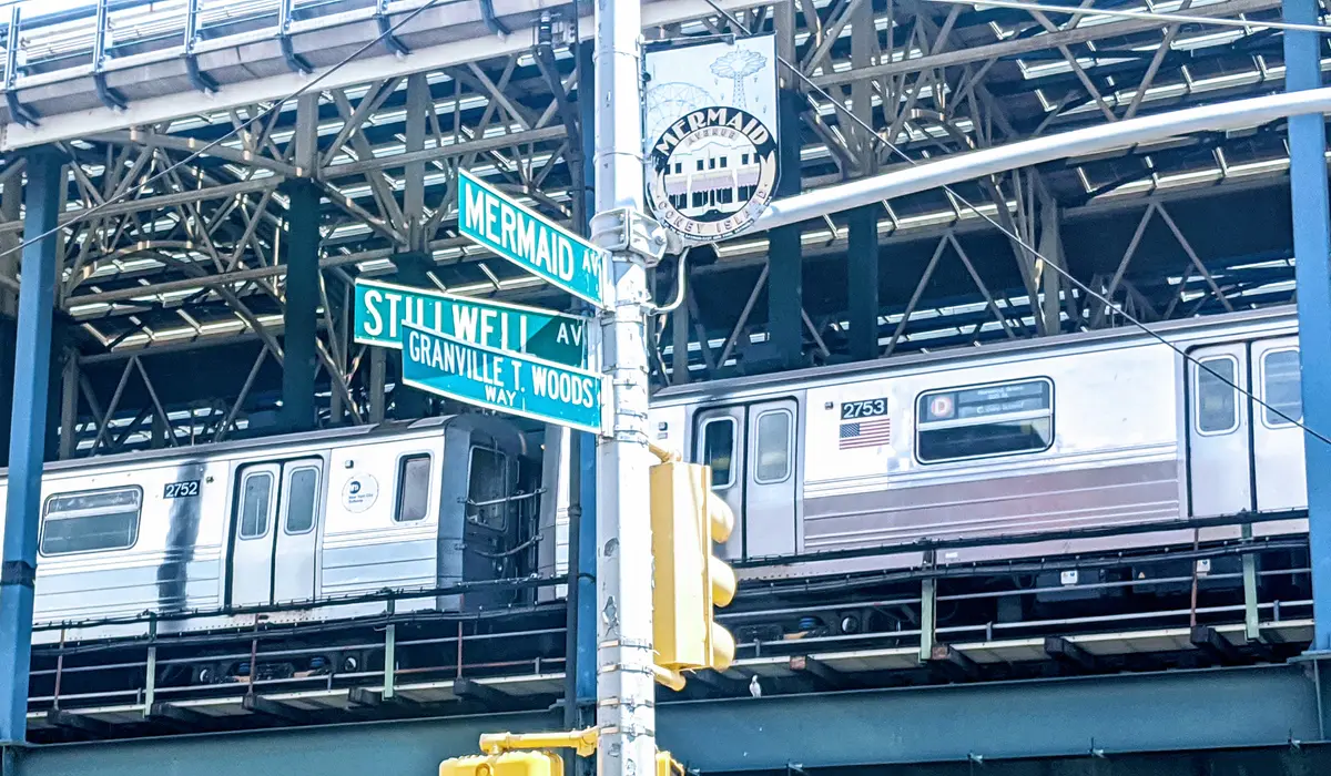 Granville Woods: The Inventive Power Behind the Rails thumbnail