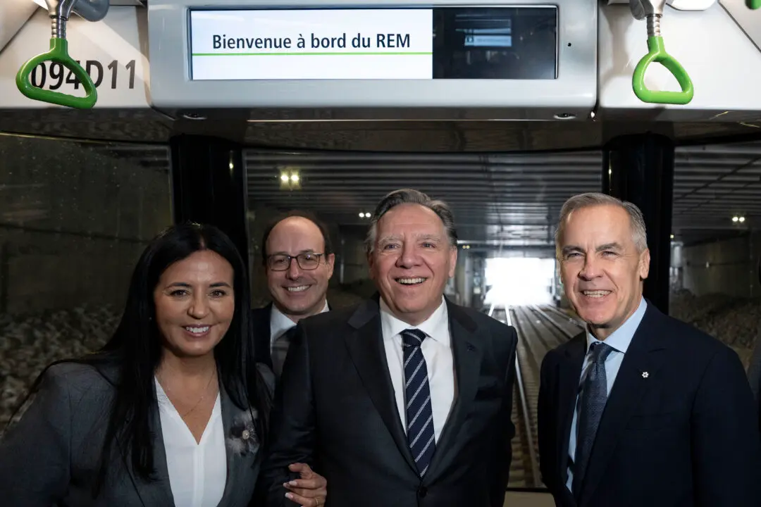 Mark Carney Attends Launch of New Branch of Montreal-Area Light Rail Network
