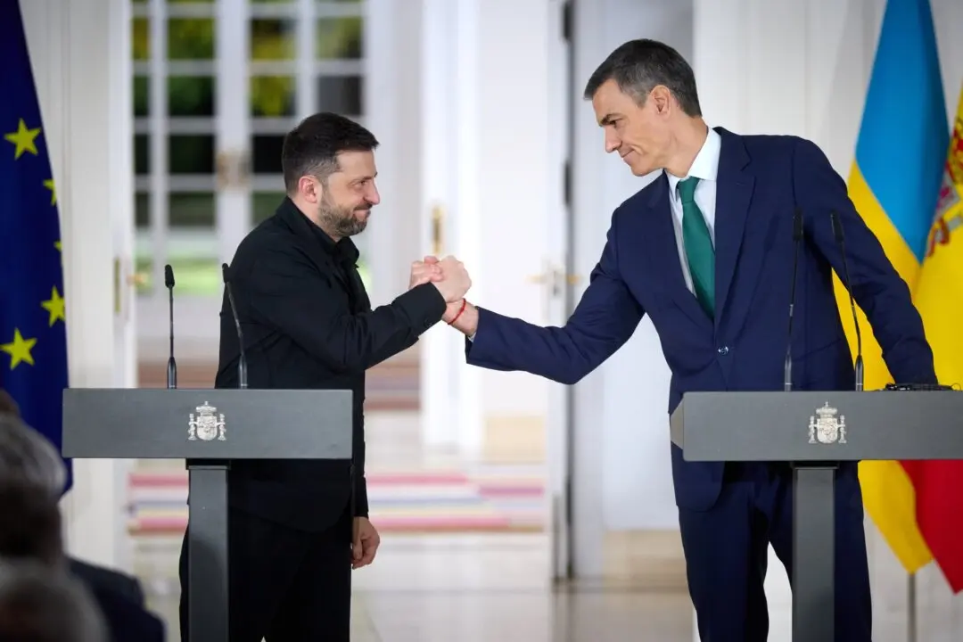 Spain Offers $946 Million in Ukraine Aid Package During Zelenskyy Visit