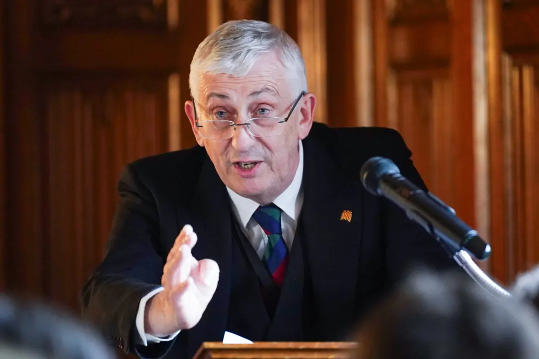 MI5 Warns British Lawmakers of LinkedIn Threat From Chinese Spies