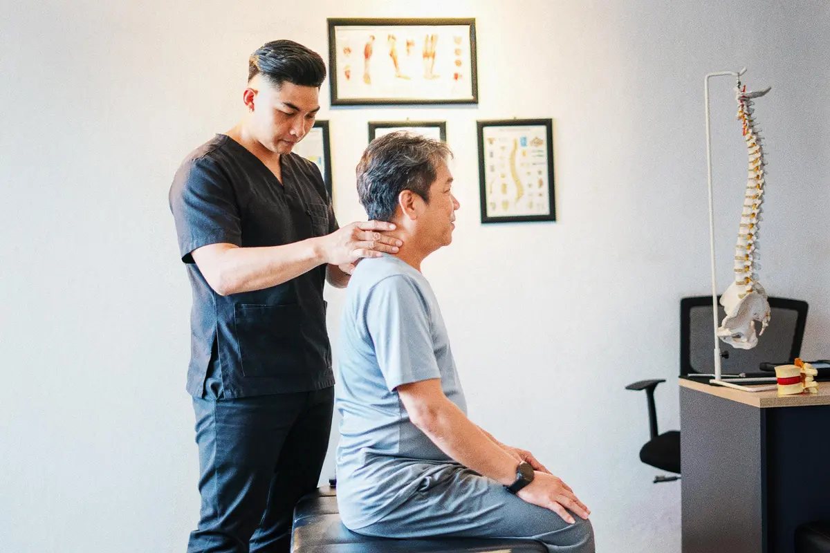 Can Chiropractic Care Ease Neck Pain? What Recent Science Says thumbnail