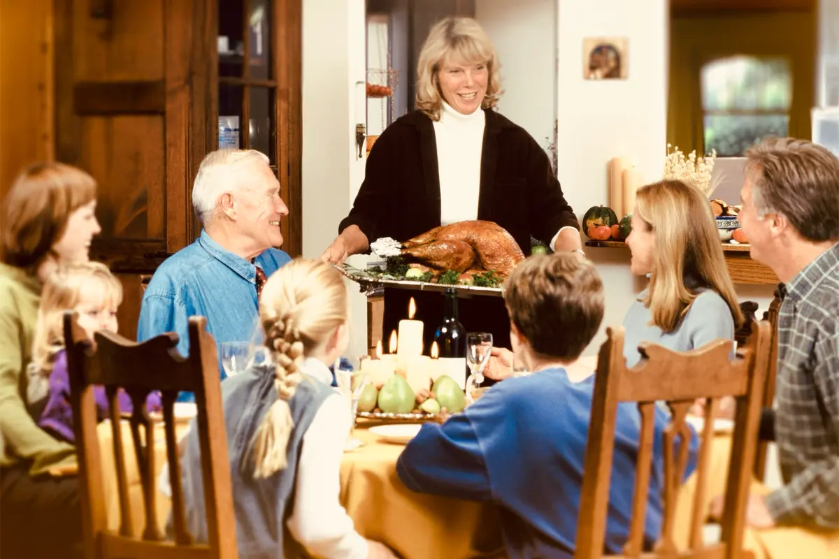 5 Tips for Being a Good Host–The Art and Science of Making People Feel at Home thumbnail