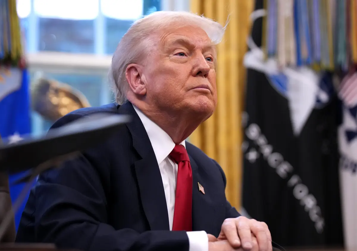 Trump Signs Order Launching ‘Genesis Mission’ to Boost AI-Driven Innovation thumbnail