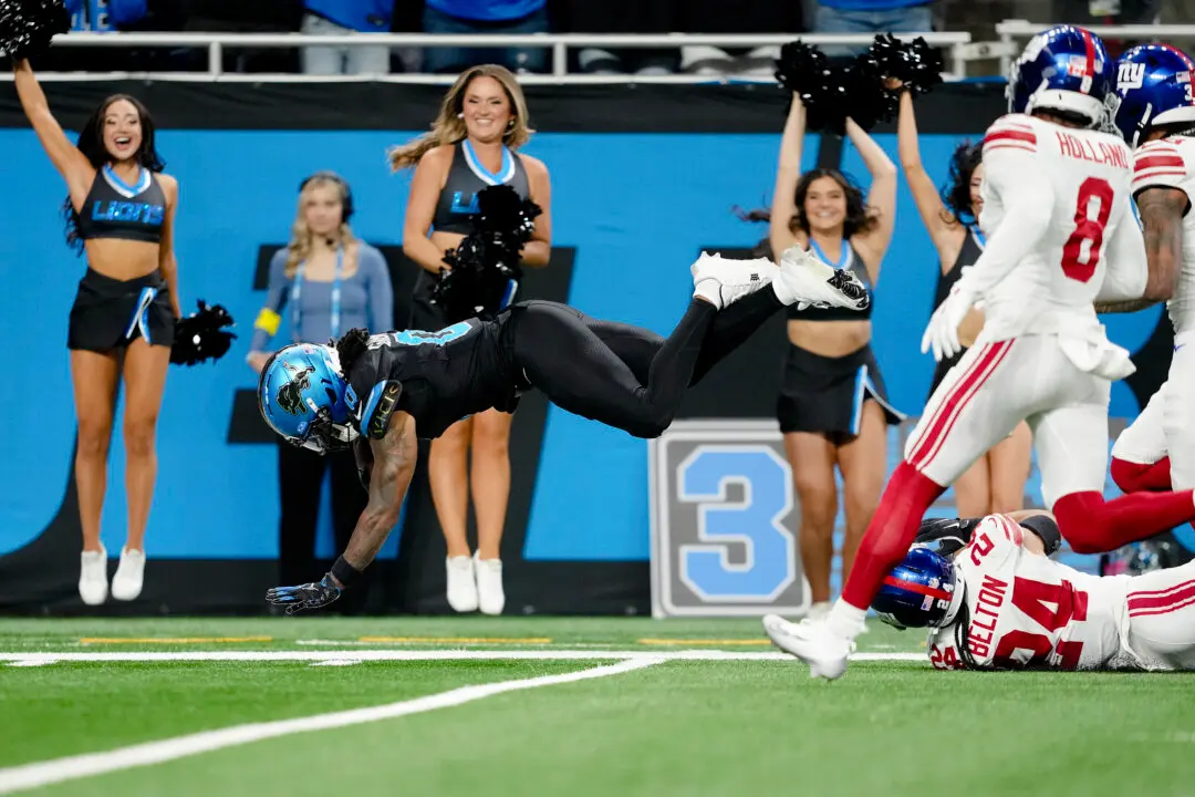 Jared Goff on Jahmyr Gibbs’s Hat Trick Against Giants: ‘You Can Tell the Fear in the Defense’