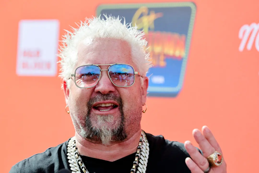 Guy Fieri Undergoes Emergency Surgery for Torn Quad Muscle After Mishap on Stairs